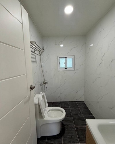 高雄老屋翻新整修, 高雄打除工程, 高雄防水工程, 高雄水電工程, 高雄鐵皮工程, 高雄浴室翻新, 高雄廁所整修, 高雄磁磚翻新, 高雄樓梯翻新, 高雄樓梯扶手, 
			高雄油漆工程, 高雄廚房翻新, 高雄系統櫃設備, 高雄鋁門窗工程, 高雄中古屋翻新, 高雄舊屋翻新, 高雄房屋修繕, 高雄浴室整修, 高雄房屋修繕, 高雄泥作, 高雄泥作工, 高雄泥作師傅