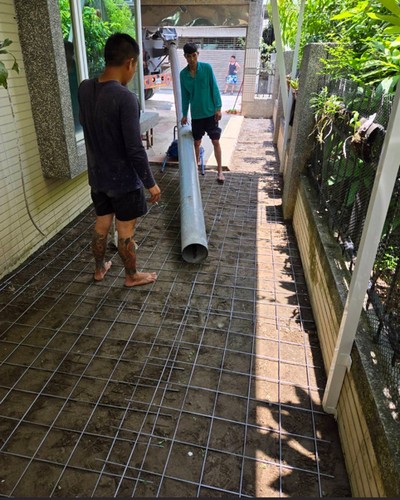 高雄地坪灌漿, 高雄抿石子, 高雄地坪抿石, 高雄混泥土灌漿, 高雄整地工程, 高雄綁鋼筋, 高雄貼地磚, 高雄泥作, 高雄泥作工, 高雄泥作師傅, 高雄貼磁磚