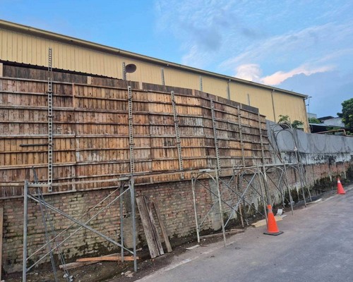 高雄圍牆工程, 高雄圍牆抿石, 高雄抿石工程, 高雄圍牆增建, 高雄抿石子, 高雄抿石子施工, 高雄營建工程抿石子, 高雄牆面抿石子, 高雄抿石工程, 
			高雄灌漿, 高雄抿石子, 高雄混泥土灌漿, 高雄綁鋼筋, 高雄泥作工, 高雄泥作師傅