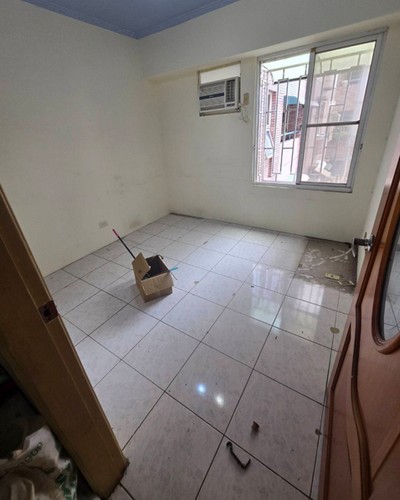 高雄大樓整層翻新, 高雄貼磁磚, 高雄油漆, 高雄水電工程, 高雄中古屋翻新, 高雄舊屋翻新, 高雄房屋修繕, 高雄浴室整修, 
			高雄房屋修繕, 高雄泥作, 高雄洗石子,抿石子, 高雄泥作工, 高雄泥作師傅, 高雄砌磚