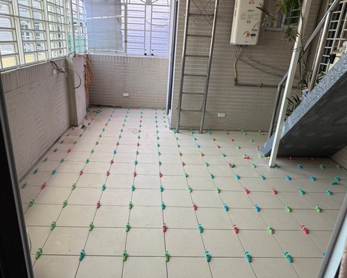 高雄小港磁磚工程, 高雄小港貼壁地磚, 高雄小港貼磁磚, 高雄小港貼地磚, 高雄小港貼壁磚, 高雄小港磁磚修補, 高雄小港貼地磚, 高雄小港貼磁磚, 高雄小港地板重新鋪設