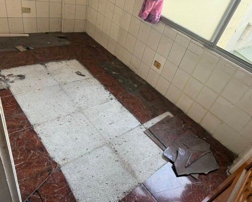 高雄磁磚工程, 高雄貼壁地磚, 高雄貼磁磚, 高雄貼地磚, 高雄貼壁磚, 高雄磁磚修補, 高雄貼地磚, 高雄貼磁磚, 高雄地板重新鋪設